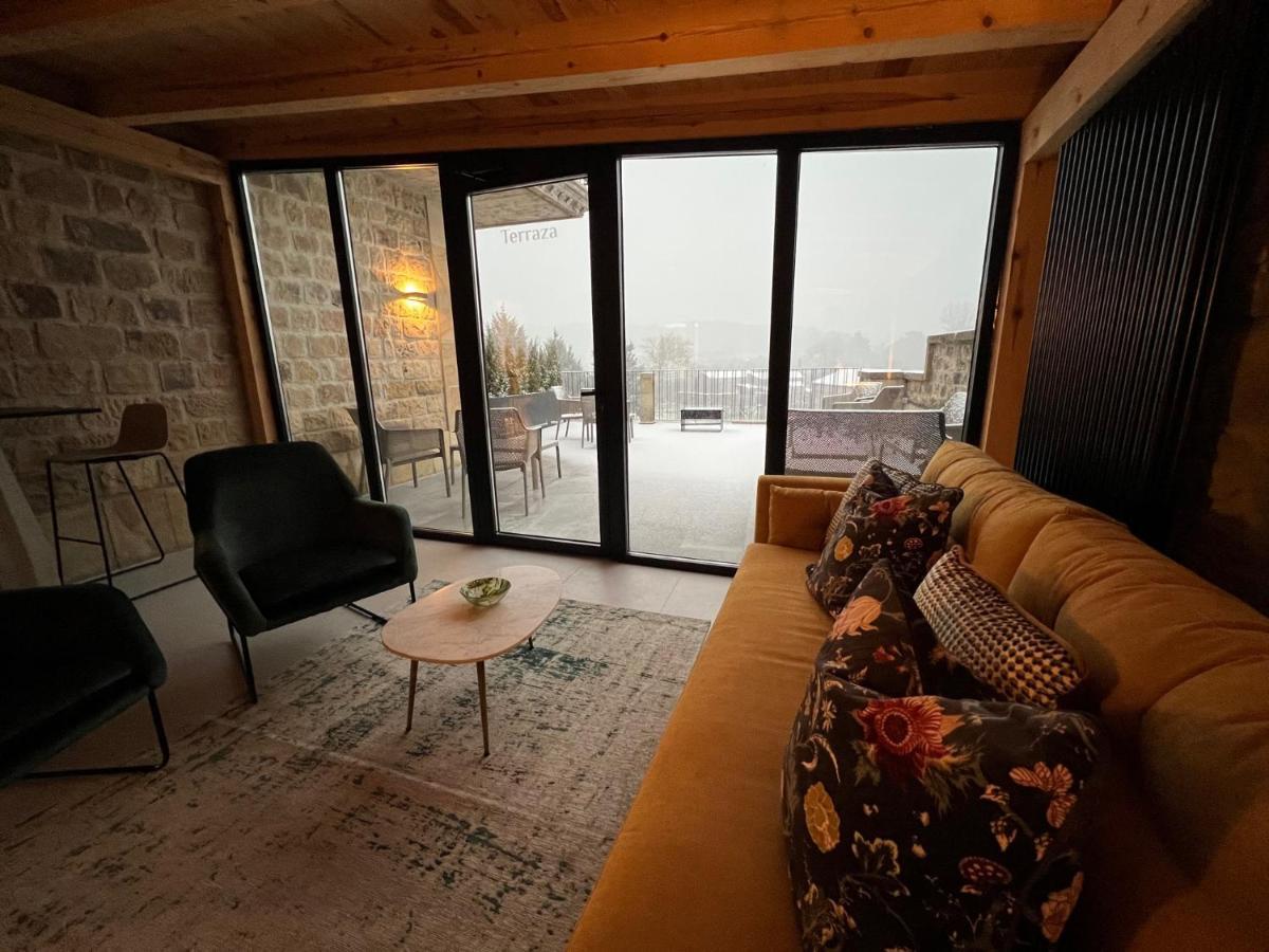 Duruelo Mountain Suites Дуруело-де-ла-Сьєрра Екстер'єр фото